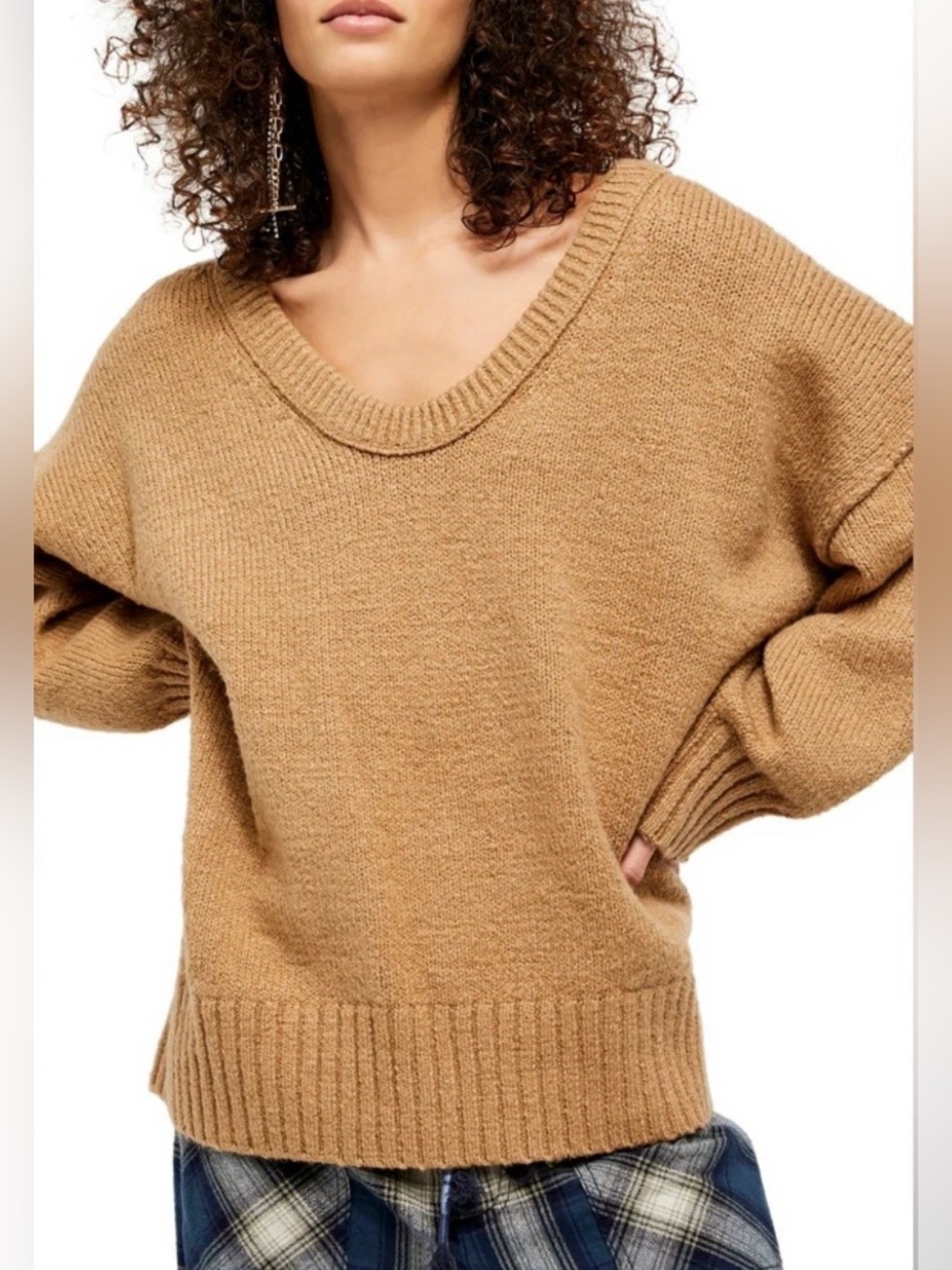 Free People Brookside Oversized V-Neck Cabincore Sweater Camel Sz S Earthy EUC